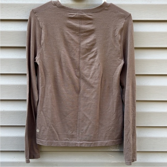 Athleta Ascent Seamless Long Sleeve Top Brown size Large. - Picture 6 of 6
